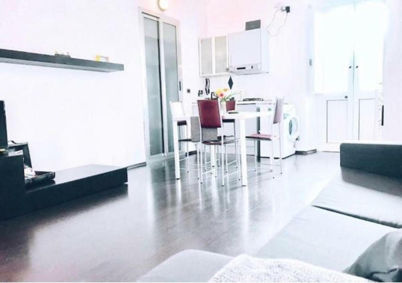 Cozy Studio Apartment - Borgo Campidoglio 都灵 外观 照片